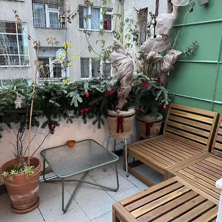 Apartamento Cozy With A Terrace In The Center Of Praga
