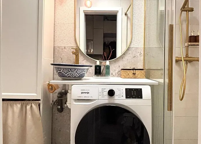 Cozy With A Terrace In The Center Of Prag